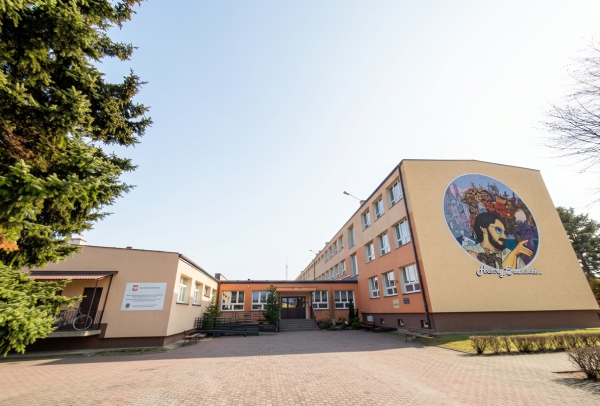 Budynek szkoly SEI w Hrubieszowie, szkola podstawowa,